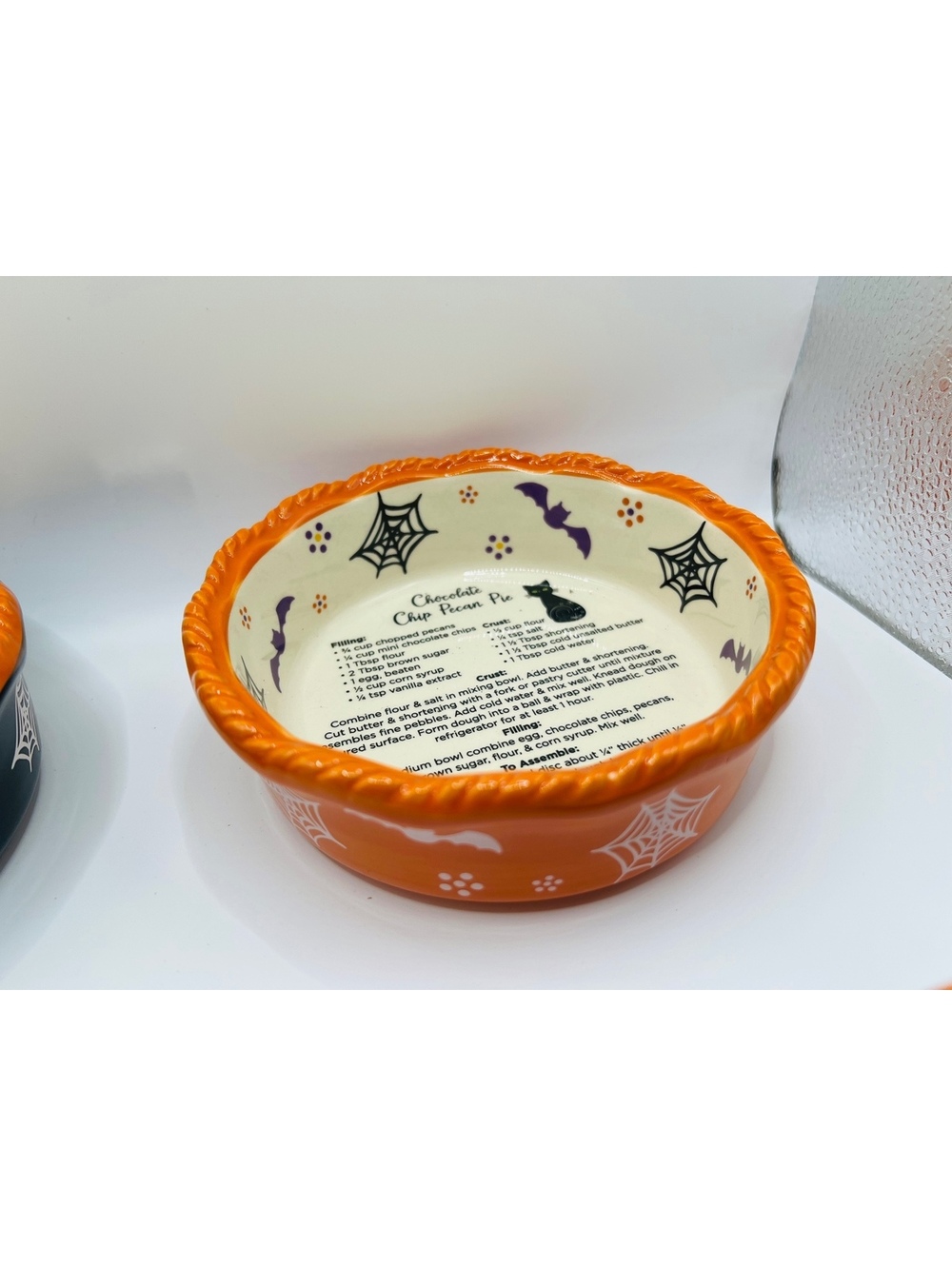 New set 4 Temp-tations by Tara Halloween Baking pie dishes recipes on plates - Picture 6 of 11